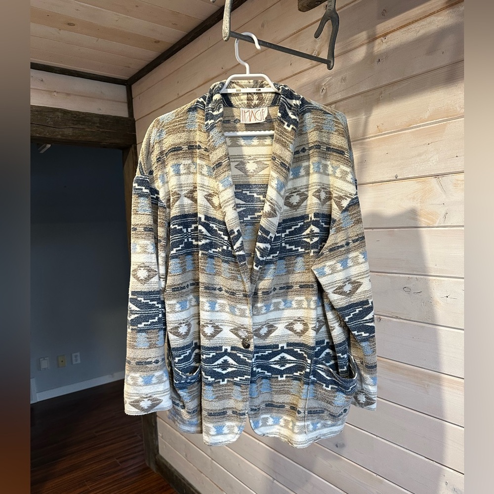 Image | White, Cream & Blue Aztec Vintage Southwestern Coat Blazer